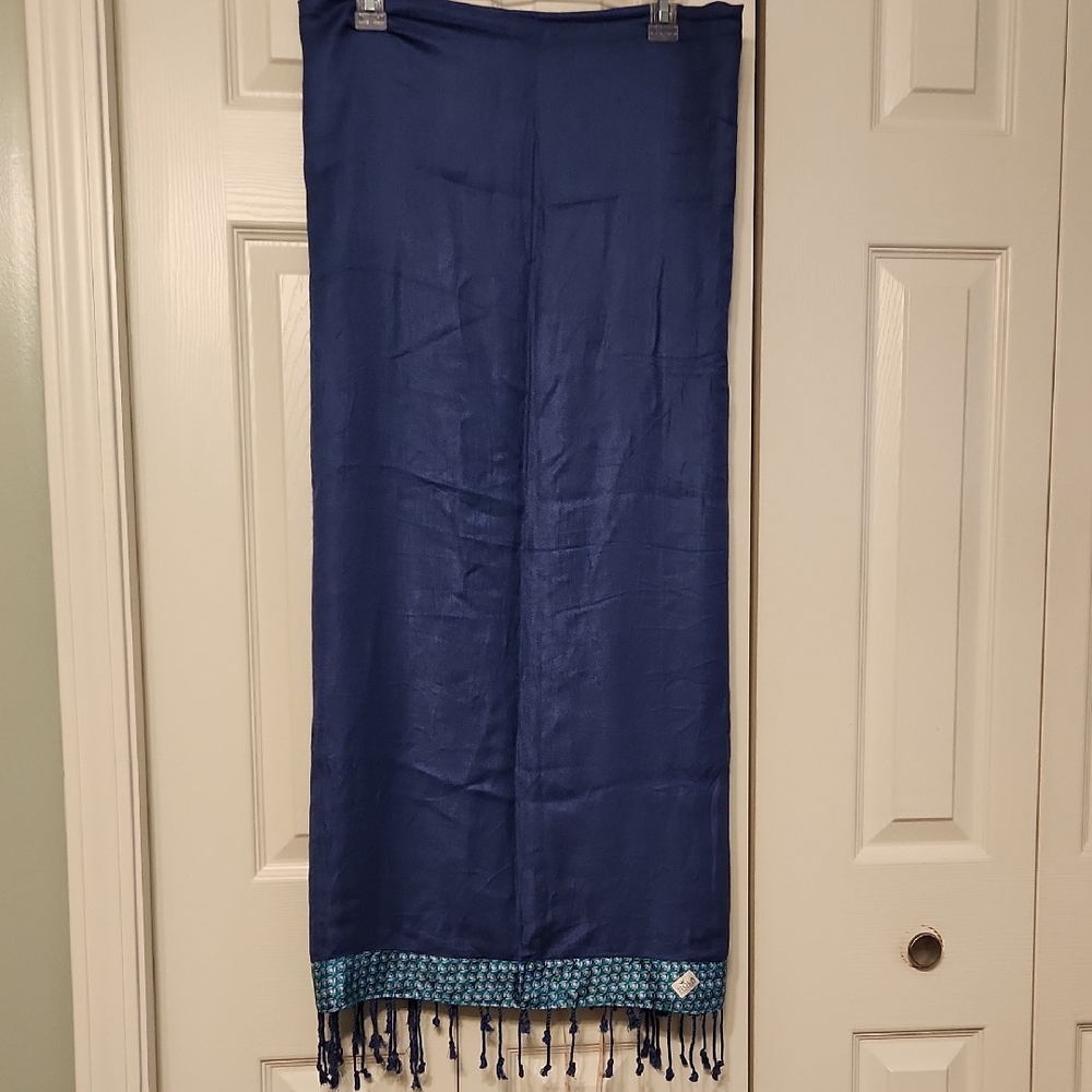 Nola Couture Crab And Fringe Trimmed Scarf